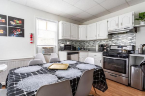Deluxe 4BR 2BA Apartment Near NYC and Airport